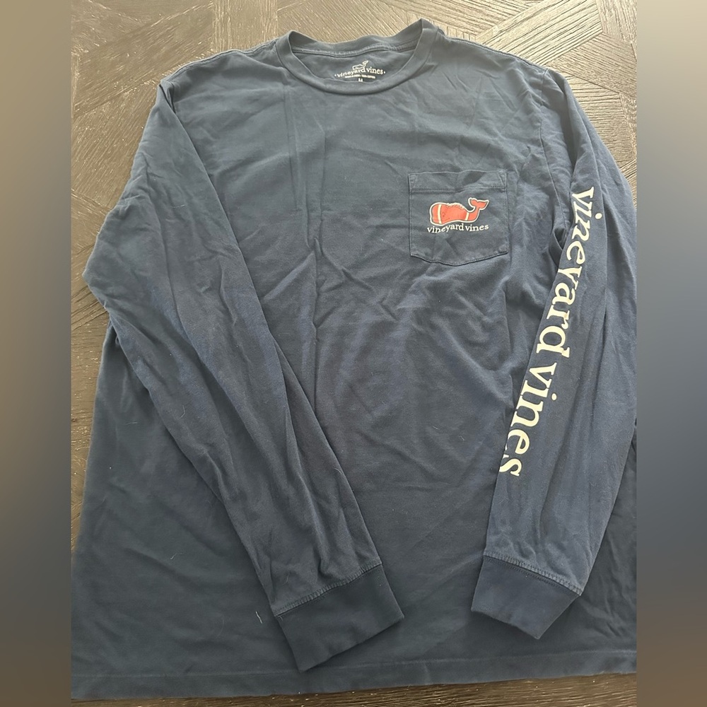 Vineyard Vines Men's Dark Blue Long Sleeve Tee sizeM